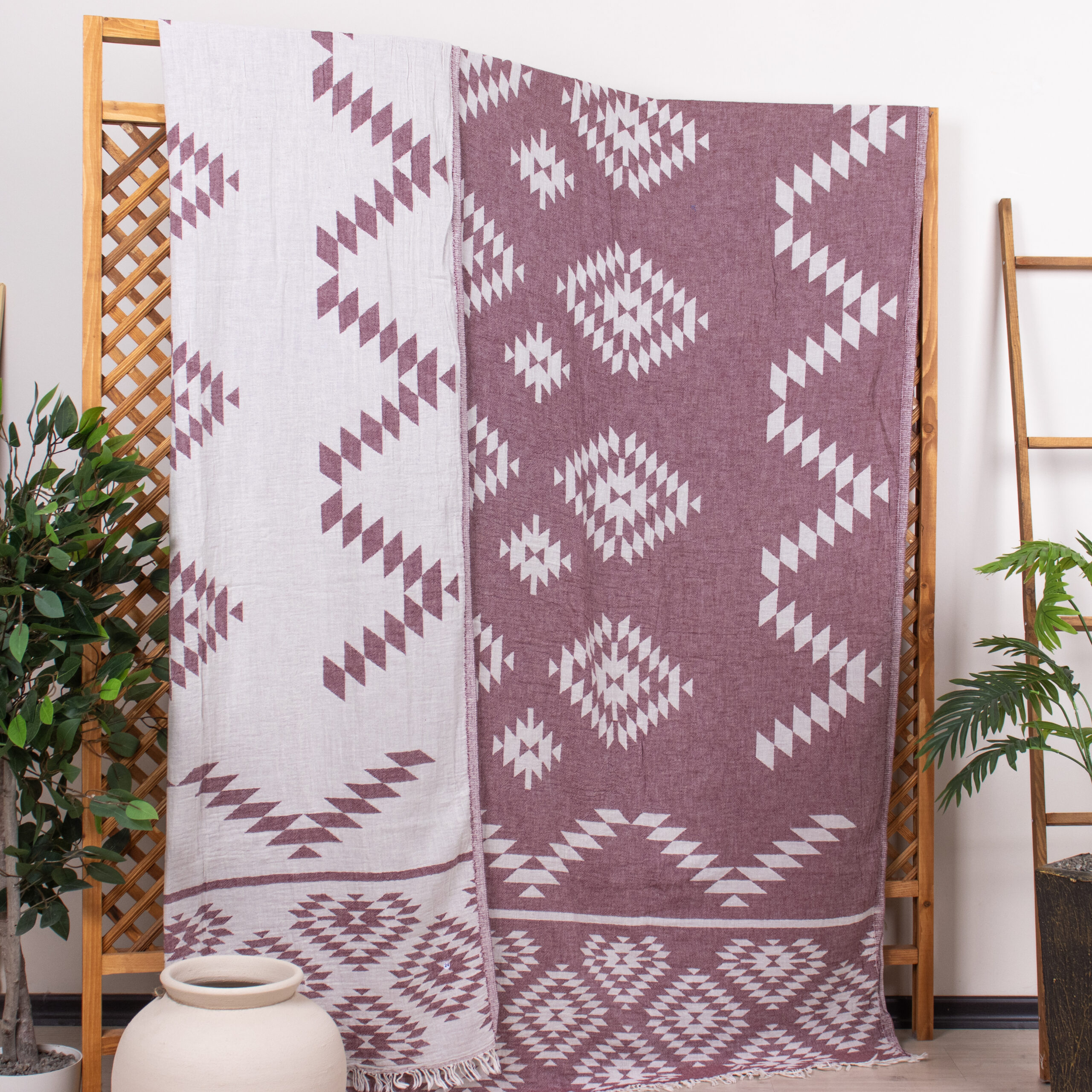 Truva Throw
