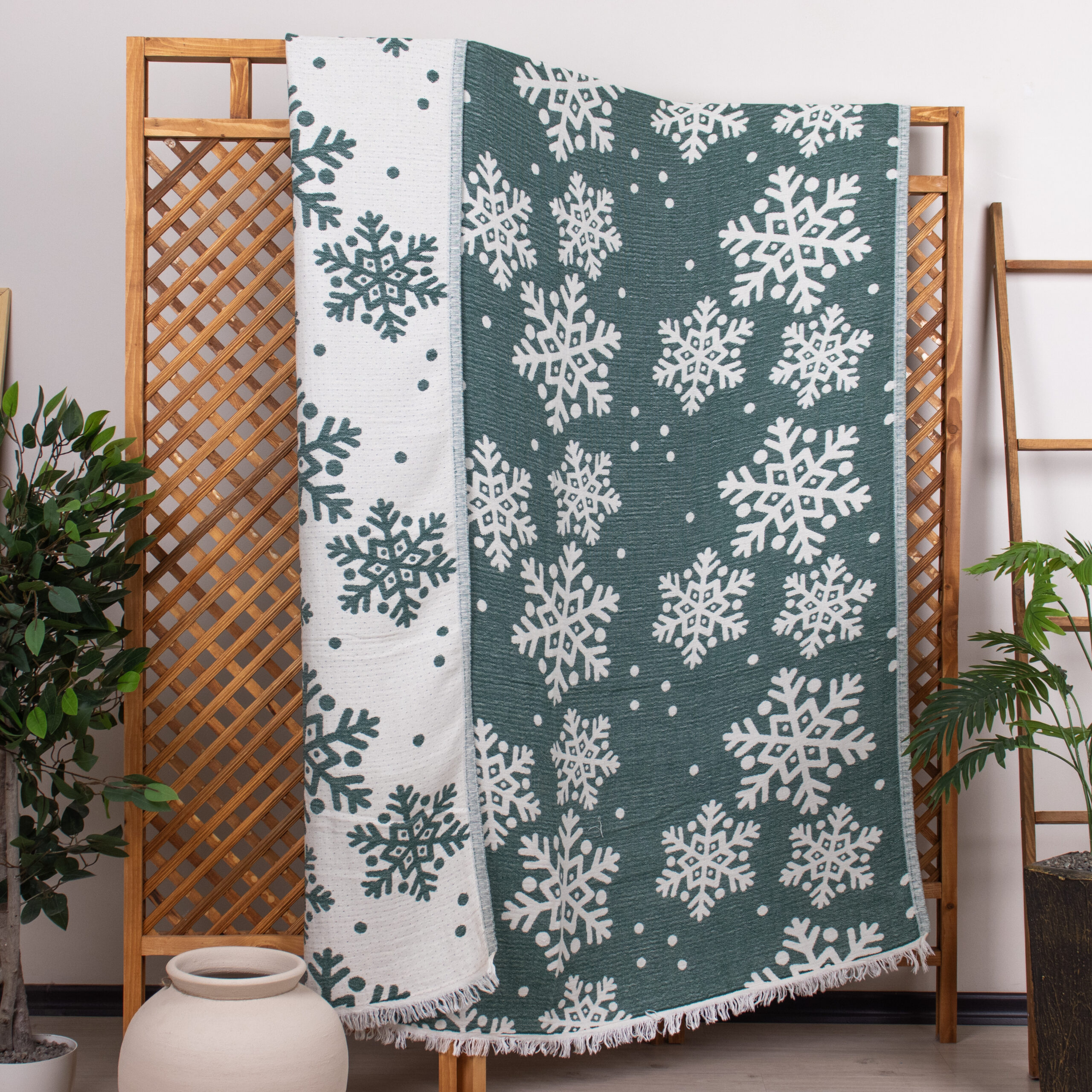 Snowy Night Throw